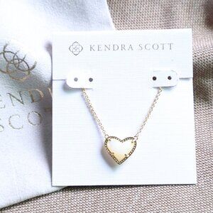 Kendra Scott Ari Heart Gold Ivory Mother-of-Pearl Necklace